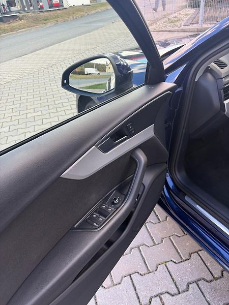 Audi A4 Avant (2019) - fotka 10 z 12