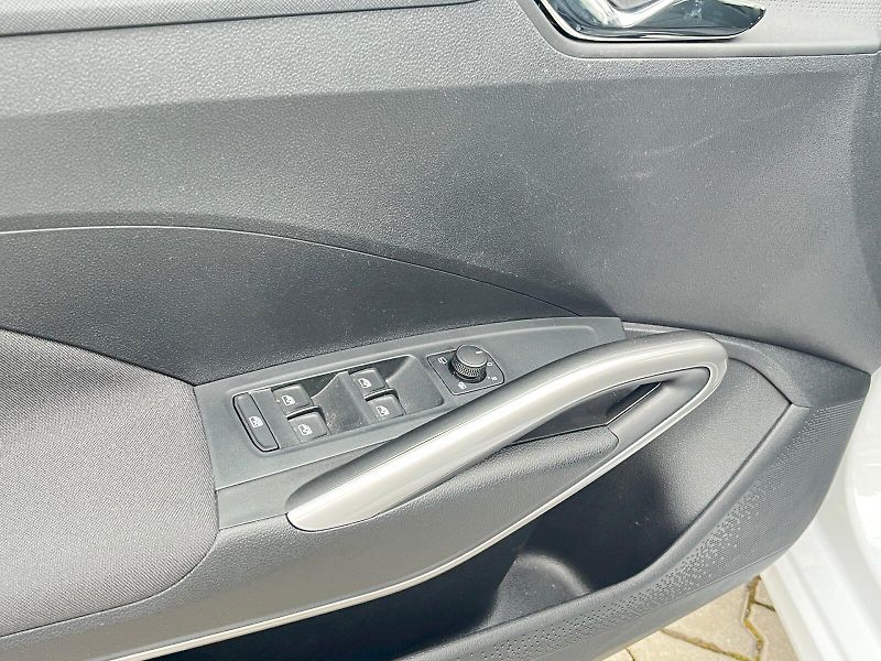 Škoda Fabia (2024) Top Selection 1,0TSI / 85kW M6 - fotka 22 z 32