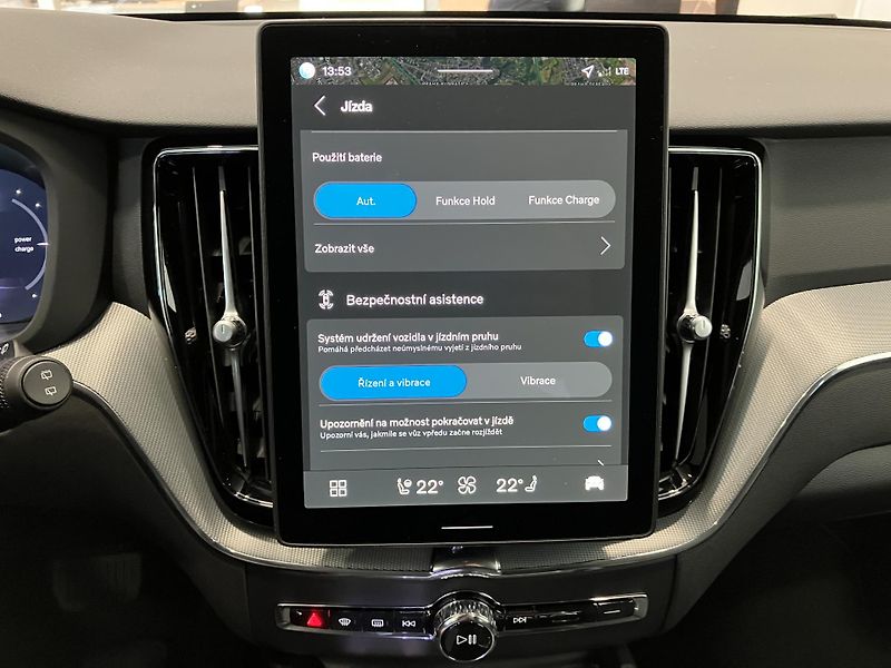 Volvo XC60 T6 AWD Black Edition Plus AT8 - fotka 33 z 47