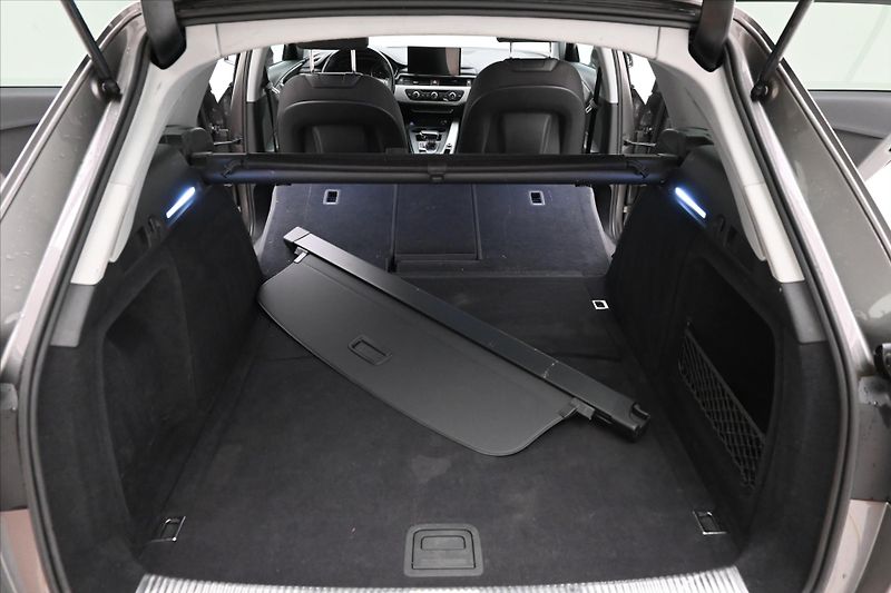 Audi A4 Avant 2,0 TDI 120kW Mild Hybri - fotka 10 z 26
