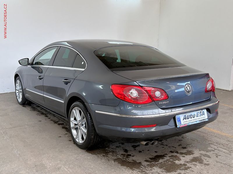 Volkswagen CC (2008) 2.0 TDi, Sport - fotka 6 z 16