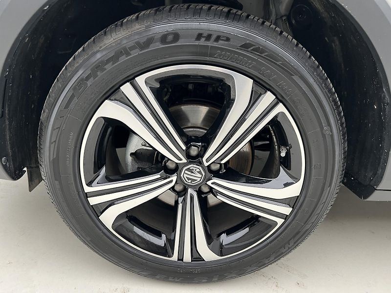 MG ZS 1.5 ESSENTIAL PLUS CZ 1.maj.  - fotka 14 z 38