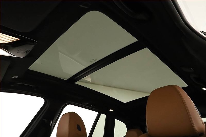 BMW X3 (2021) xDrive30d - fotka 11 z 18