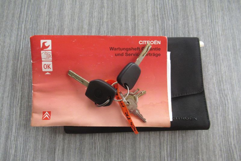 Citroën C4 Picasso 1.6 HDi AUT. KLIMA TAŽNÉ - fotka 21 z 21