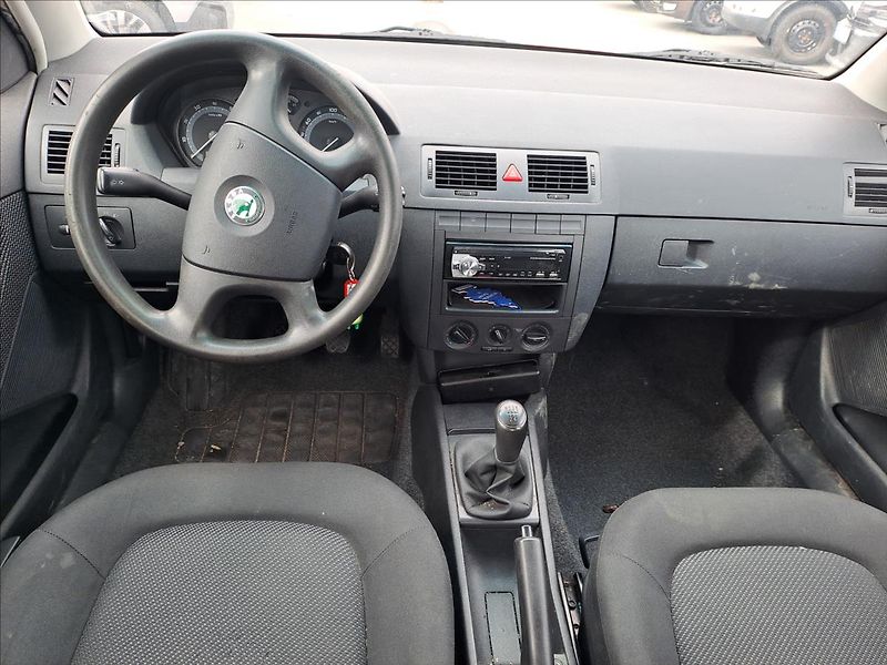 Škoda Fabia 1,2 HTP - fotka 9 z 13