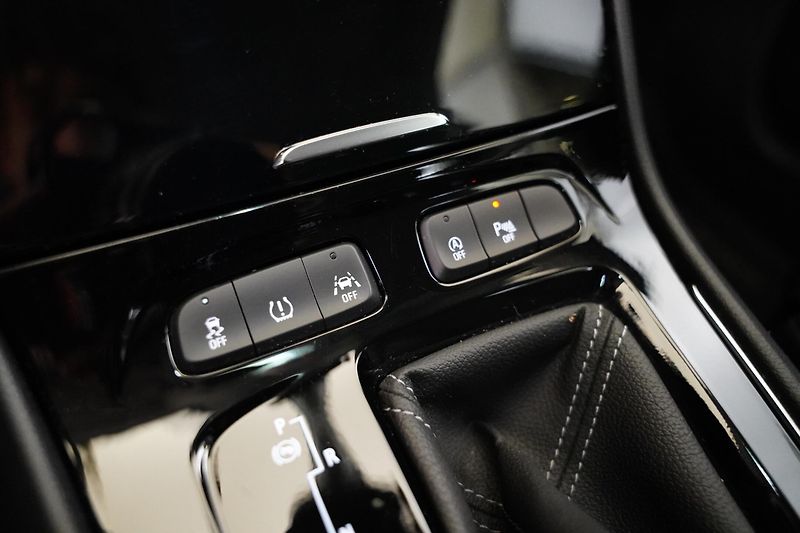 Opel Grandland X - fotka 24 z 29