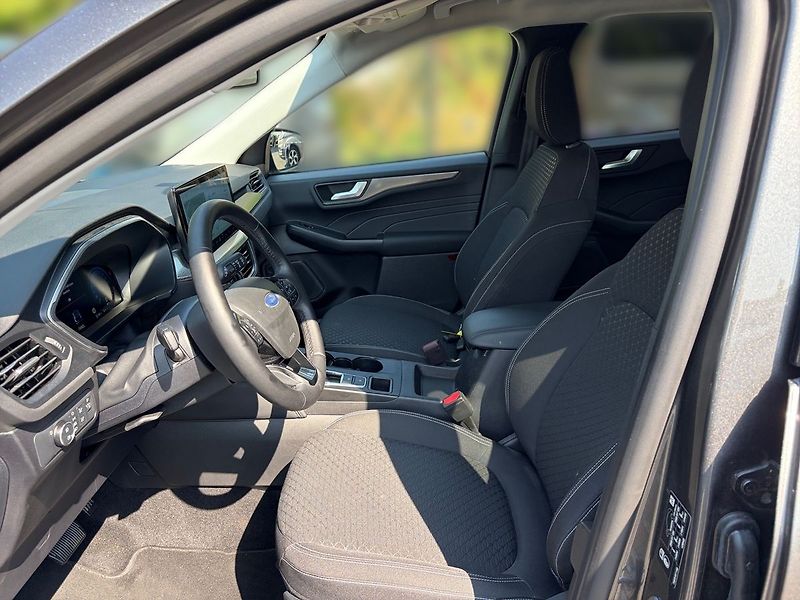 Ford Kuga AWD HEV TITANIUM CZ TOP VÝBAVA - fotka 7 z 19