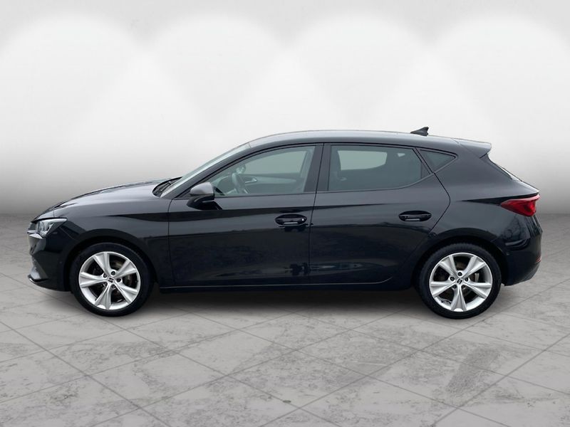 Seat Leon 2.0 TDi DSG 7st. FR-Line - fotka 3 z 29