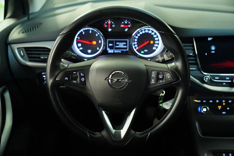 Opel Astra - fotka 18 z 27