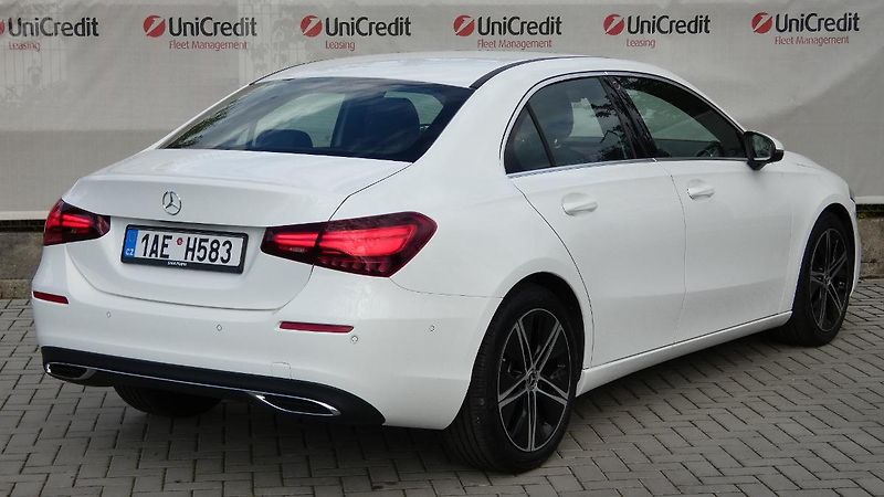 Mercedes-Benz Třídy A 180 Sedan Progessive - fotka 3 z 21