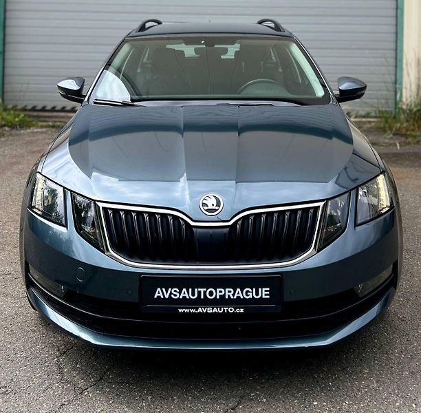 Škoda Octavia (2018) III FL COMBI 2.0 TDI DSG - fotka 2 z 28