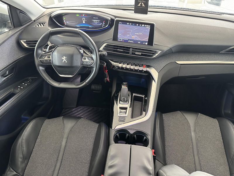Peugeot 3008 (2018) 1,2I STT ALLURE NAVI KAMERA - fotka 10 z 33