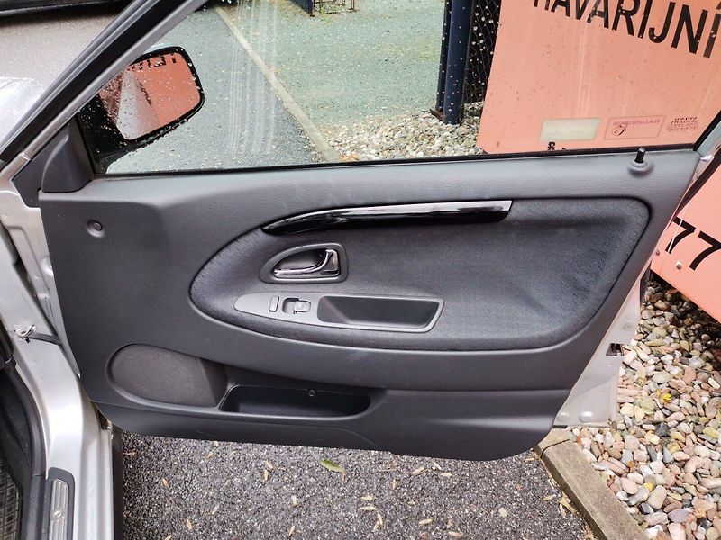 Volvo S40 (2001) 1.8i 90kw Nové v ČR 1.majitel! - fotka 15 z 24
