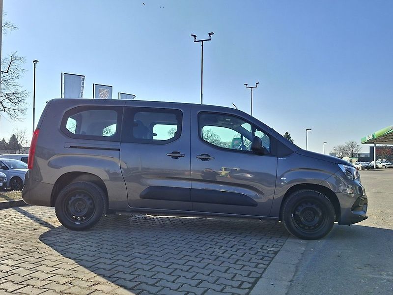 Opel Combo LIFE XL 1,2T 130k EAT8 7.Míst - fotka 10 z 25