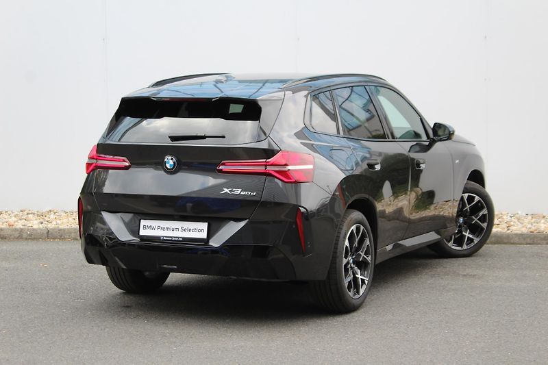 BMW X3 20d xDrive - fotka 2 z 27
