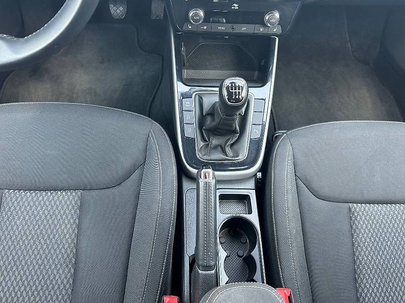 Škoda Fabia Style 6MP 1,0TSI - fotka 9 z 24
