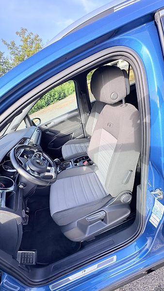 Volkswagen Touran (2020) Highline R-Line 1,5 TSI DSG - fotka 16 z 22