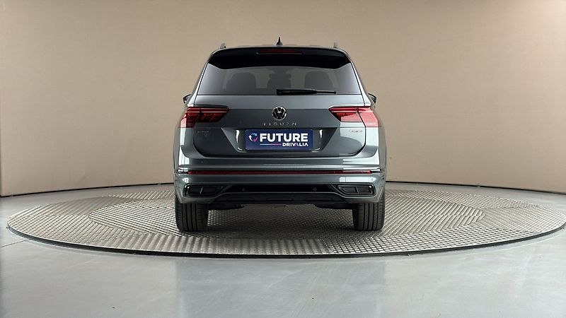 Volkswagen Tiguan Allspace 2.0 TDI DSG 4MOTION R-Line - fotka 5 z 30