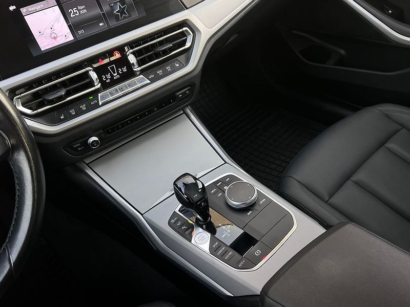 BMW Řada 3 318d-SPORT-LINE 360 KAMERA - fotka 26 z 48