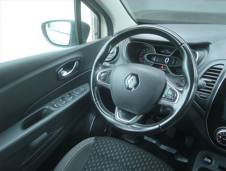 Renault Captur (2019) 1.3 TCe, Serv.kniha, Navi - fotka 7 z 16