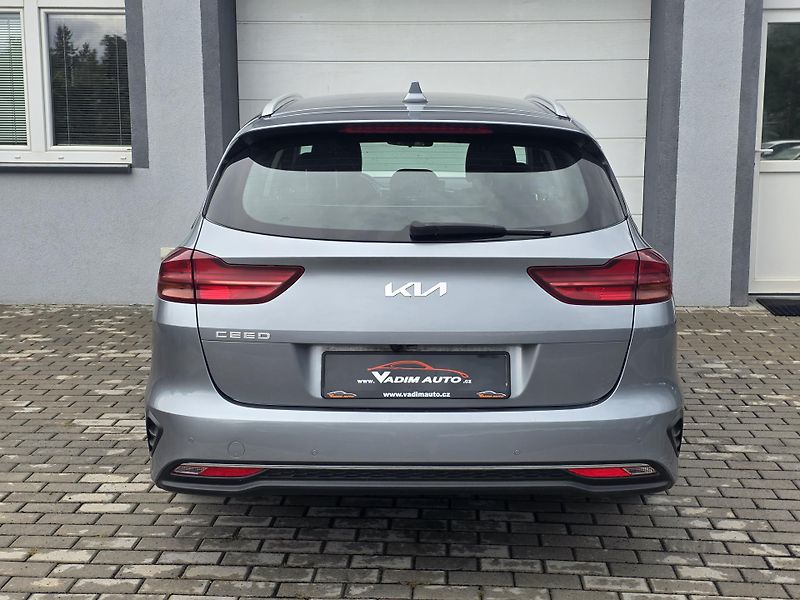 Kia Ceed (2023)  1.5T-GDi 118kW FRESH 1MAJITEL - fotka 6 z 21
