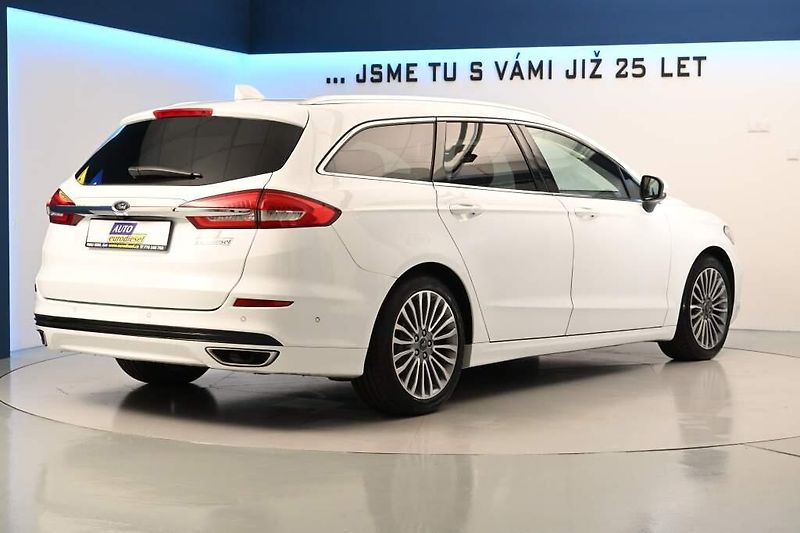 Ford Mondeo (2022) 2.0 140 KW LED SONY ACC 8AT EC - fotka 5 z 41
