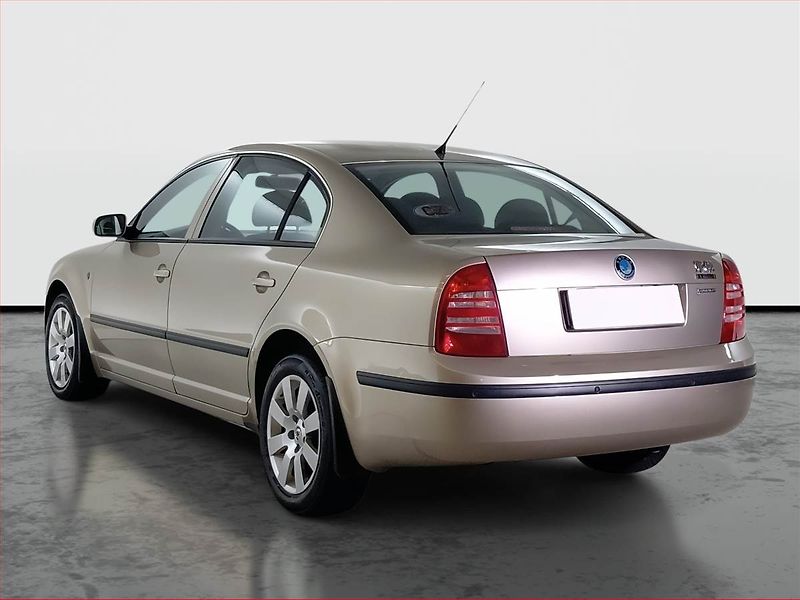 Škoda Superb (2003) Ambiente 2.5 TDI, Eko.zaplacen - fotka 4 z 14