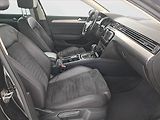 Volkswagen Passat (2015) 2.0 TDI, Automat, Serv.kniha - náhled 9