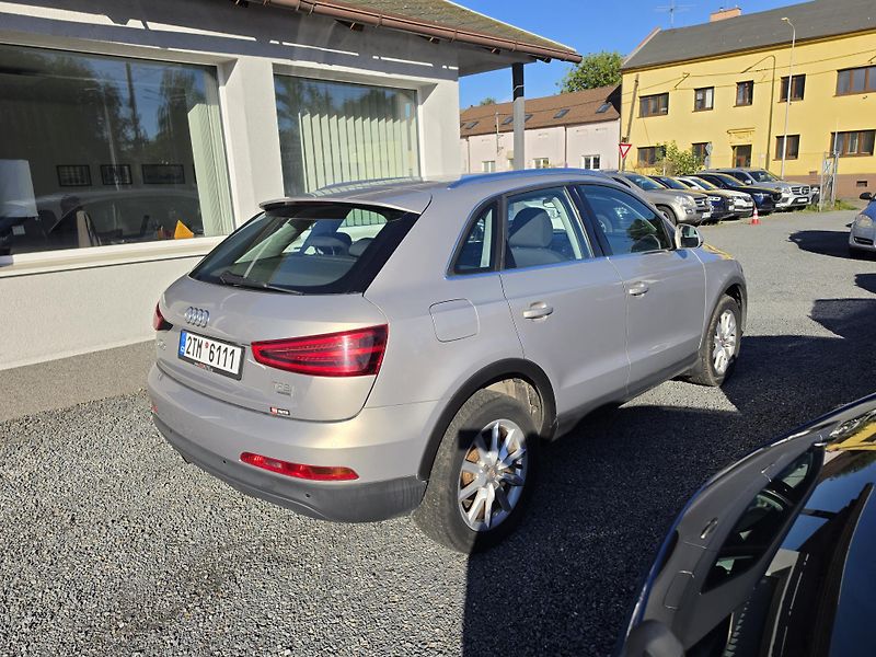 Audi Q3 2.0 TFSI led S Tronic kei - fotka 4 z 24