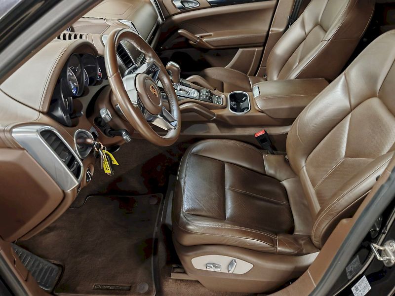 Porsche Cayenne (2016) S 4.2 TDI 283kW 4x4 - fotka 17 z 29