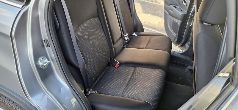 Mitsubishi ASX 1.6 MIVEC 86 kw - fotka 39 z 44