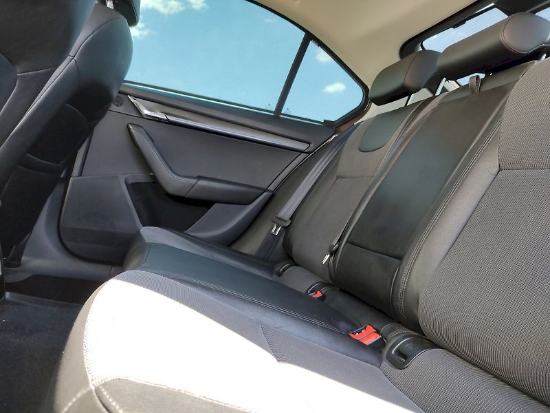 Škoda Octavia (2018) Style Extra 2,0 Tdi 110 Kw DSG - fotka 25 z 36