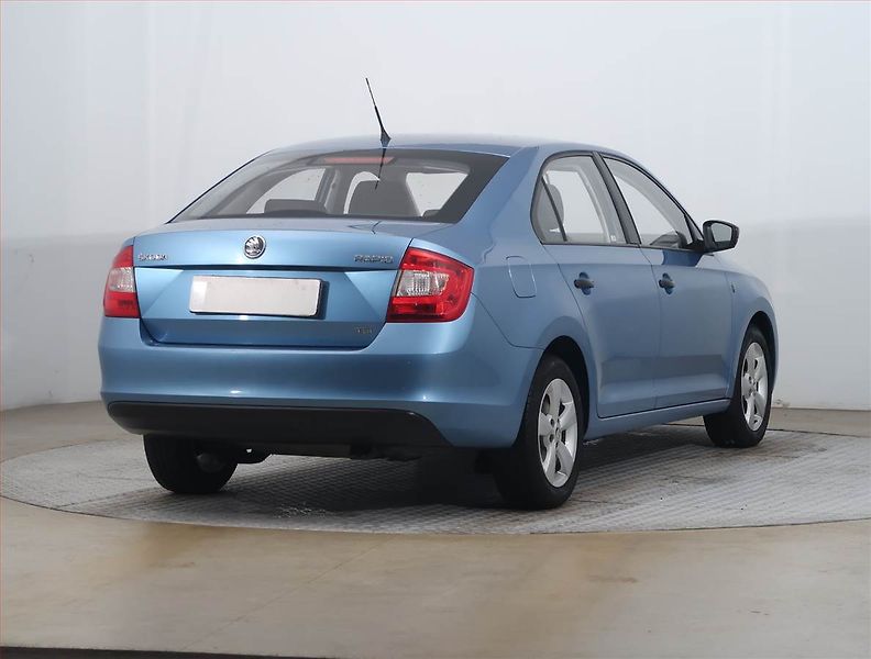 Škoda Rapid (2013) 1.2 TSI, ČR,1.maj - fotka 5 z 16