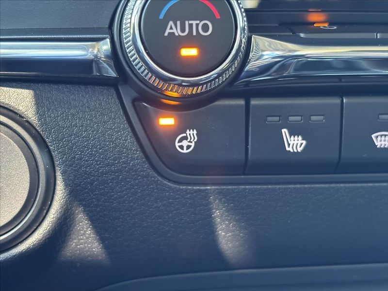 Mazda 3 2,0 i Plus 1.ČR CARPLAY KAMERA - fotka 31 z 46