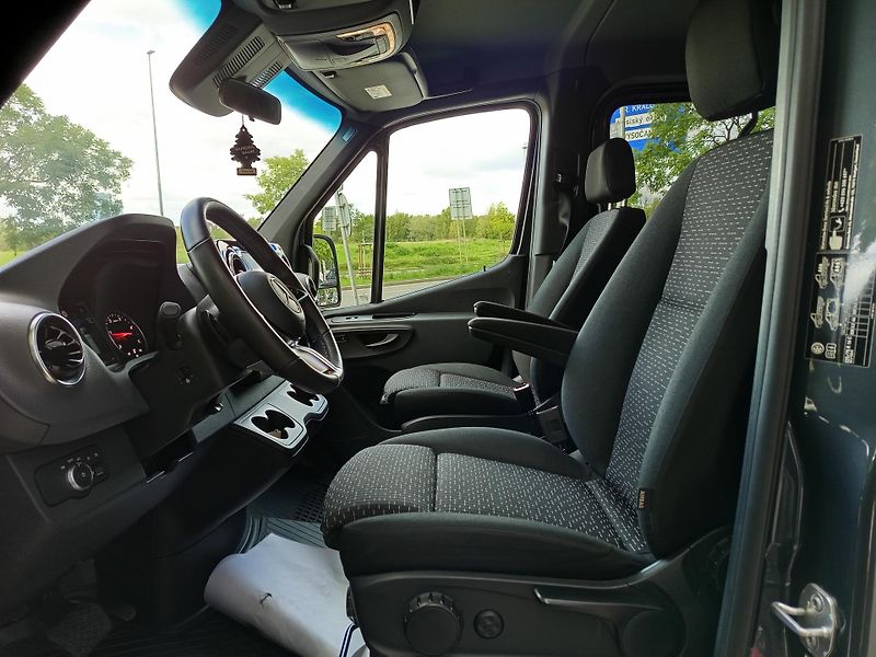 Mercedes-Benz Sprinter (2024) 319 CDI, 4x4, Tourer Select - fotka 10 z 29