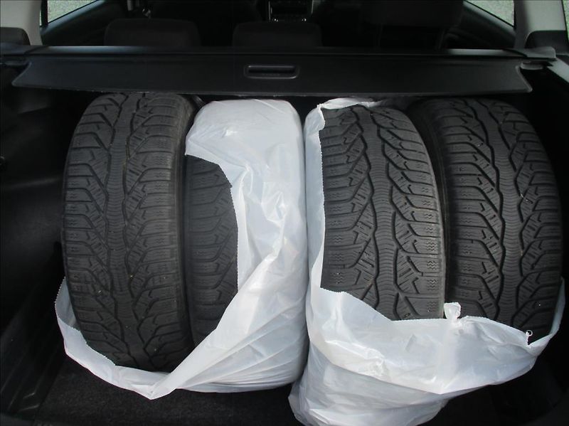 Škoda Fabia 1,2 TSI, klima, servis, tažné, - fotka 13 z 45