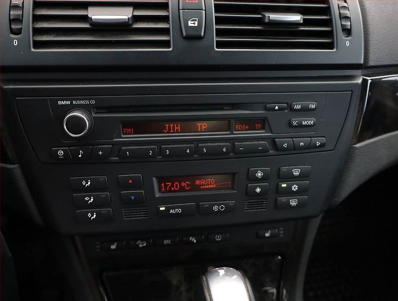 BMW X3 (2008) 3.0si, LPG, 4X4, Automat - fotka 10 z 15