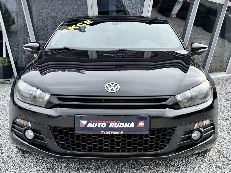 Volkswagen Scirocco 1,4 TSI 90kW  - fotka 4 z 36