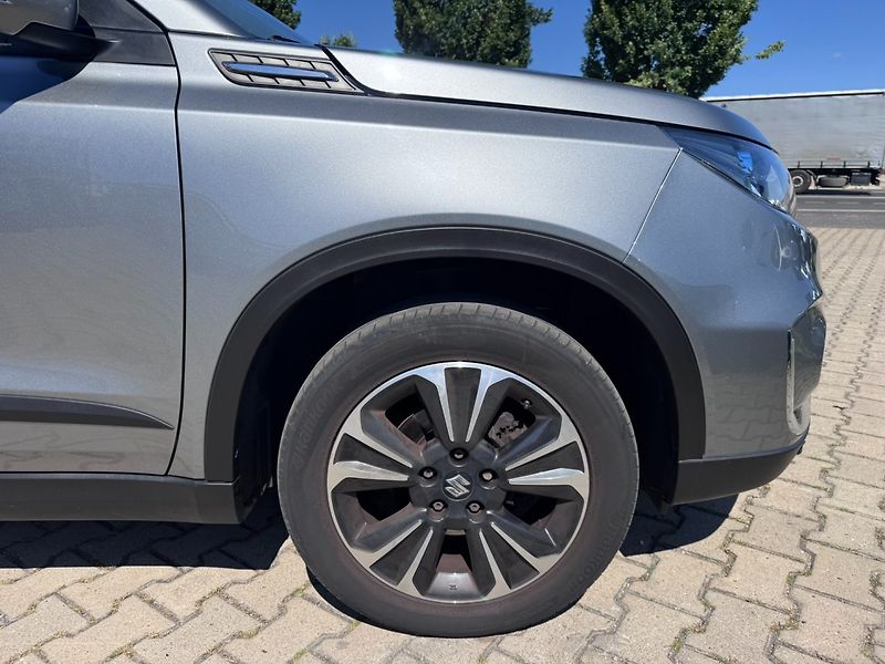 Suzuki Vitara (2019) 4X4 103 KW BOOS. TAŽNÉ 1.MAJ - fotka 16 z 50