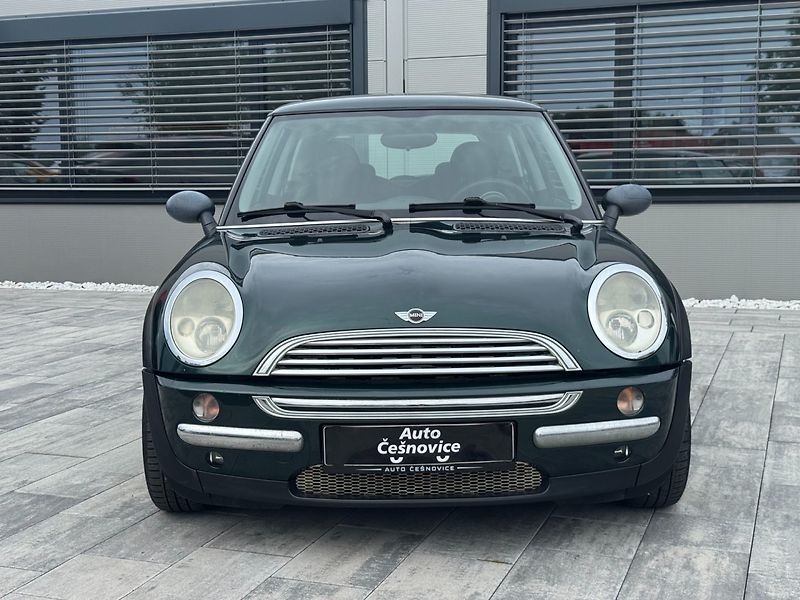 Mini Cooper (2003) One 1.6i 66kW - fotka 2 z 24