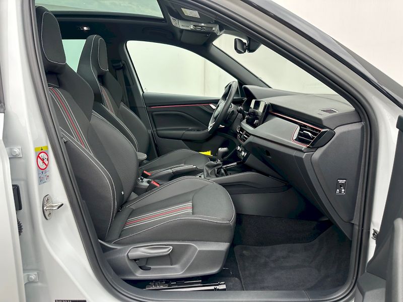 Škoda Kamiq (2025) 1,0 TSI / 85 KW / DSG / Monte - fotka 8 z 30