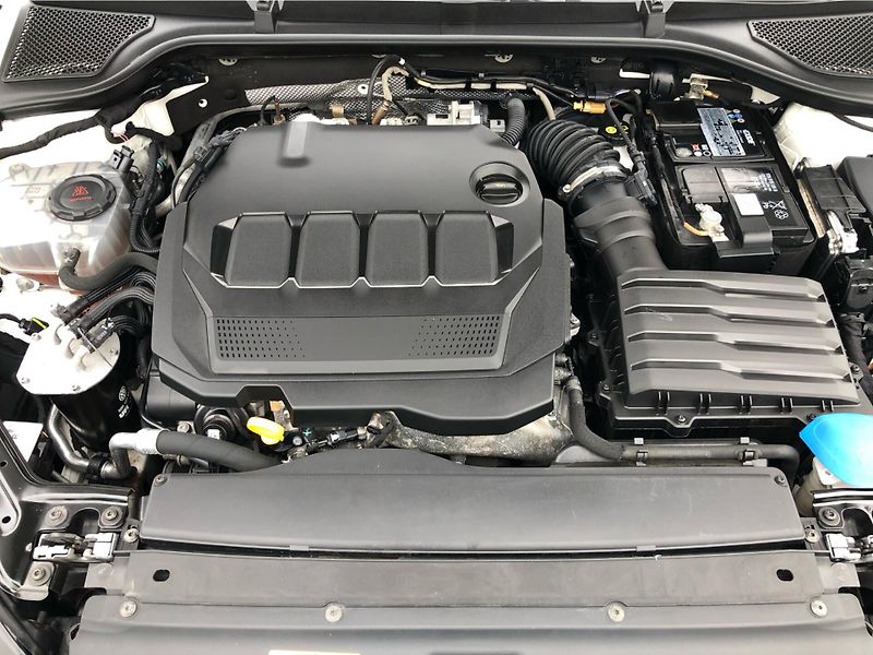 Škoda Octavia 2,0TDi 85kW AMBITION PLUS - fotka 28 z 28