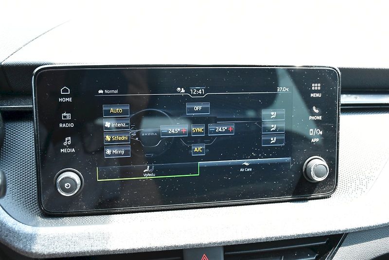 Škoda Kamiq (2025) Selection 1.0 TSI 85 kW - fotka 9 z 27