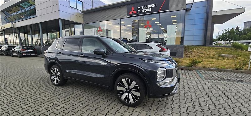 Mitsubishi Outlander 2,4 PHEV 4x4  INSTYLE - fotografie inzerátu