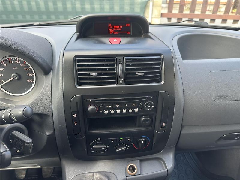 Fiat Scudo 2,0 JTD 9.MÍST LONG TAŽNÉ - fotka 17 z 24