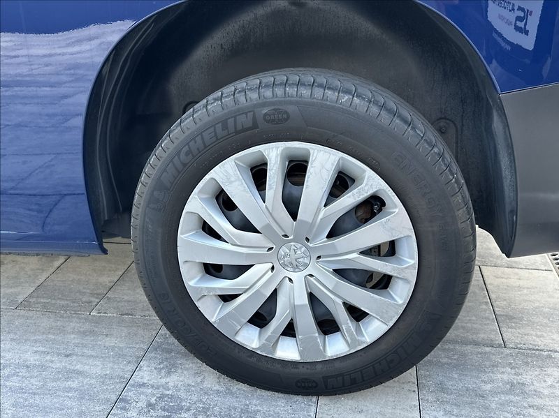 Peugeot Partner 1,5 BlueHDI 102PS  Van Active - fotka 40 z 53