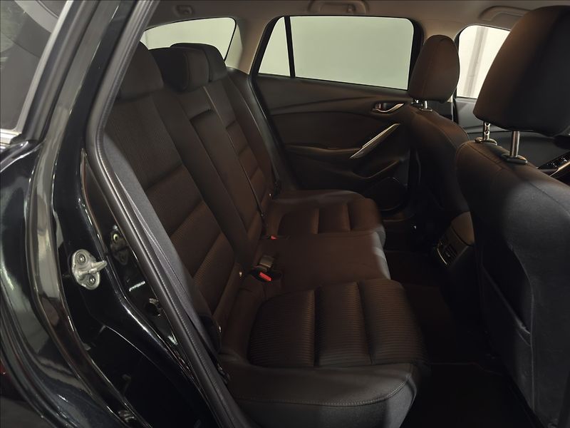 Mazda 6 2,2   D 1.MAJITEL 1.ROK ZÁRUKA - fotka 28 z 42