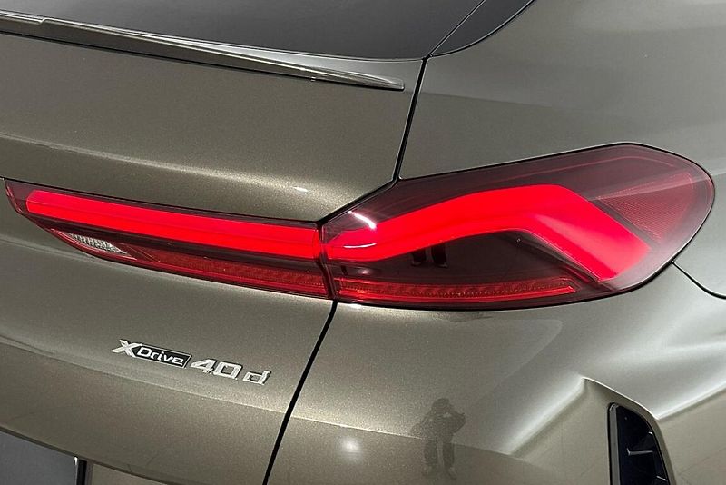 BMW X6 xDrive40d - fotka 5 z 28