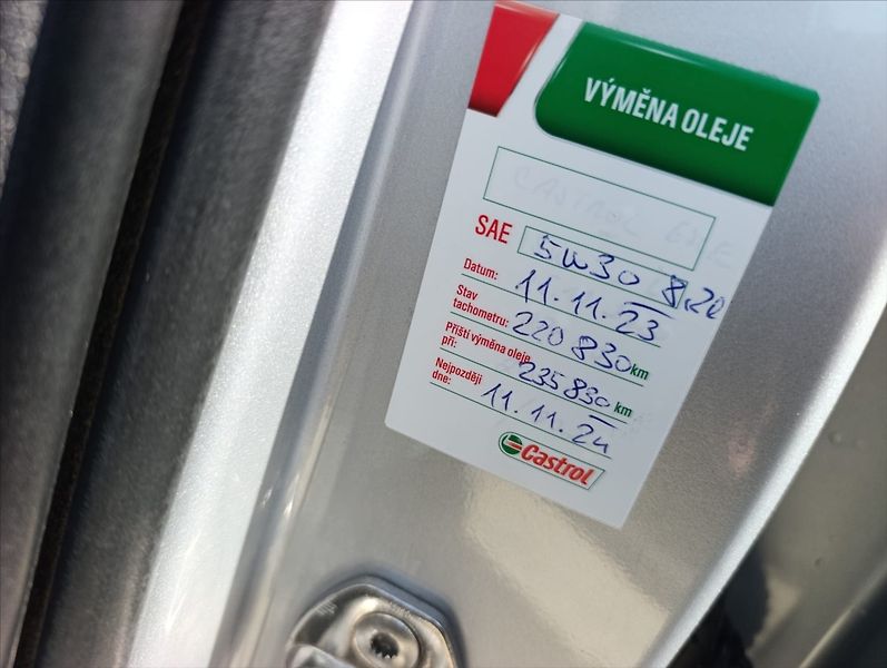Audi Q7 3,0 TDi Quattro Autom.7Míst ČR - fotka 39 z 40