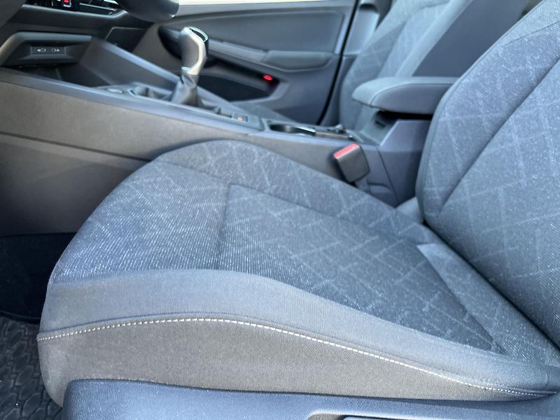 Volkswagen Golf 1.0TSi 81kw NAVI KOUPENO V ČR - fotka 11 z 46